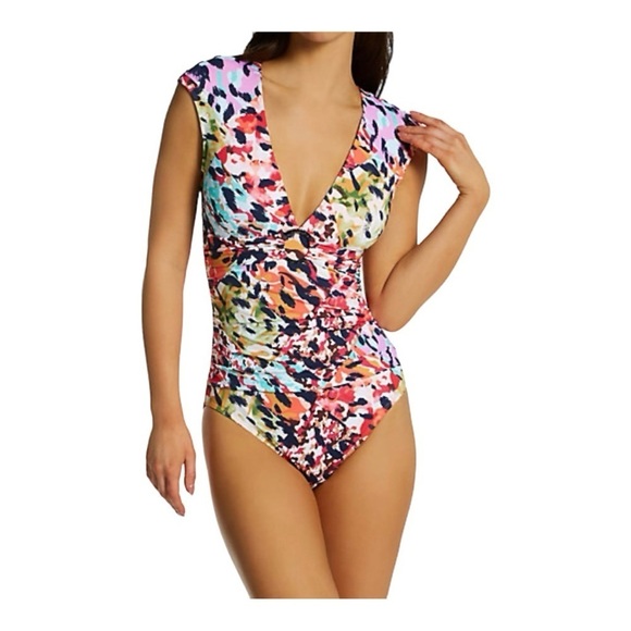 Bleu Rod Beattie Party
Animal Cap Sleeve Mio One
Piece Swimsuit size 10 - Picture 4 of 13